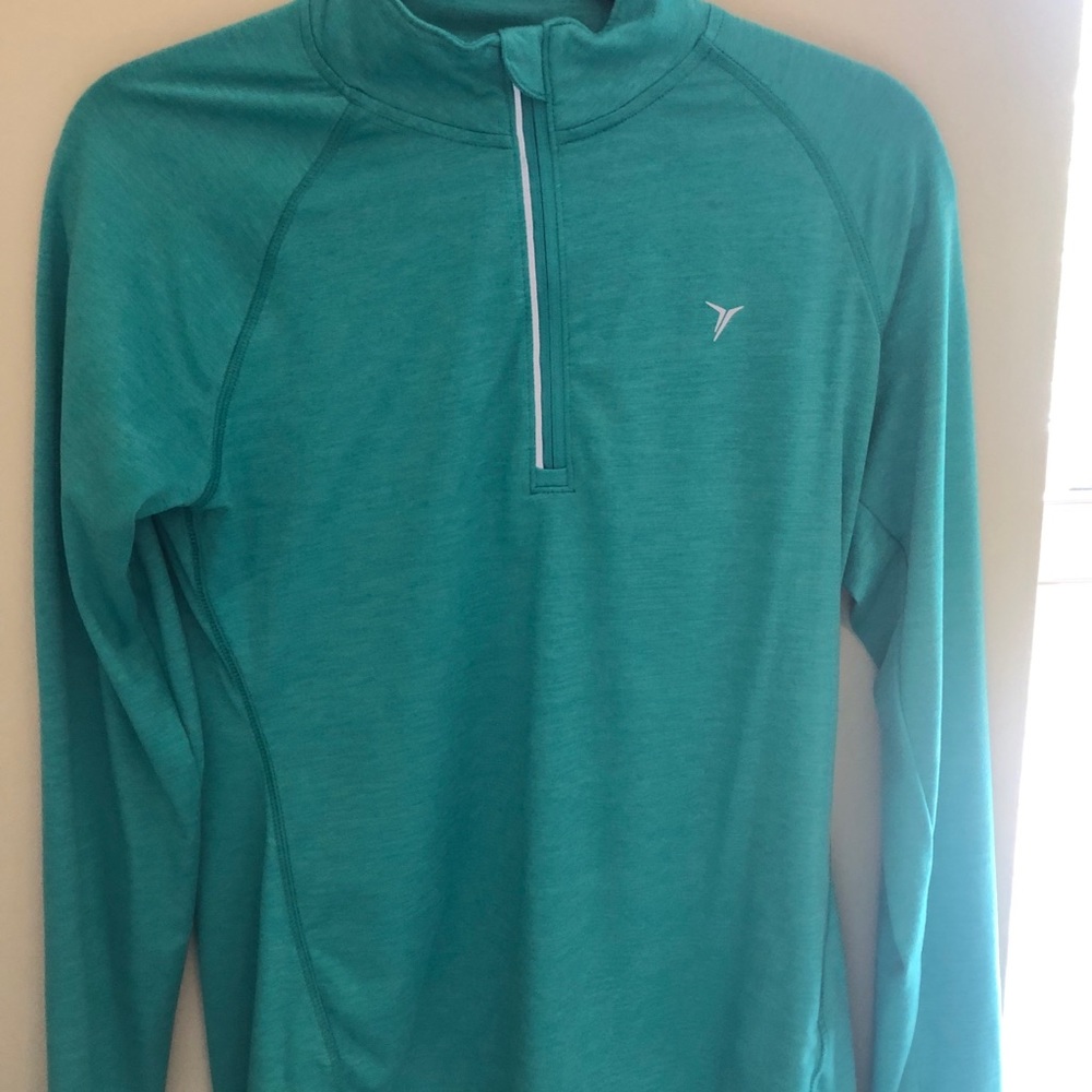 Workout quarter zip